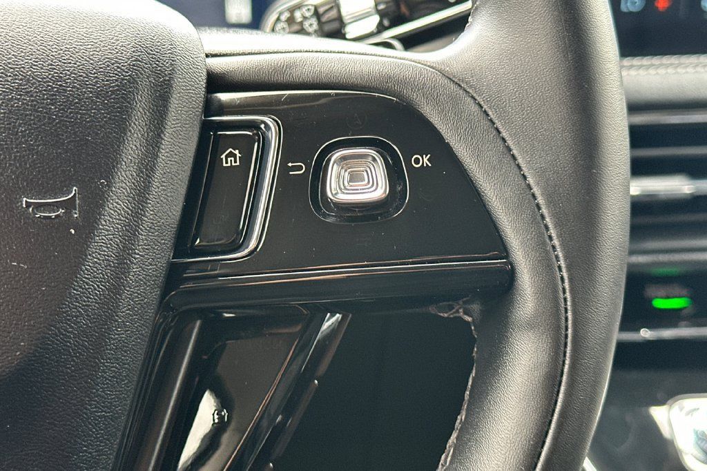 Used 2023 Lincoln Corsair FWD w/ Equipment Group 101A image 29
