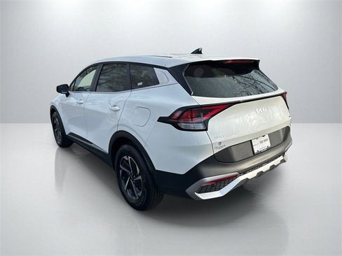 Certified 2025 Kia Sportage LX image 5