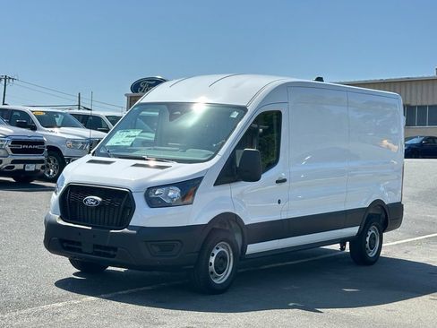 New 2026 Ford Transit 250 148 Medium Roof w/ Load Area Protection Package RWD image 2