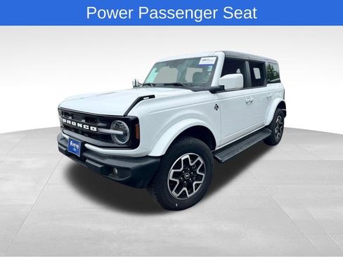 Used 2025 Ford Bronco Outer Banks AWD/4WD image 6