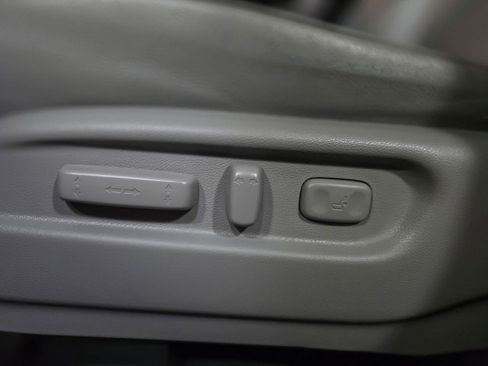 Used 2021 Honda Pilot Touring image 32