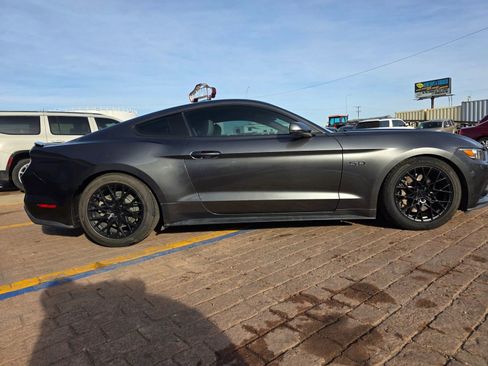 Used 2015 Ford Mustang GT Premium image 4