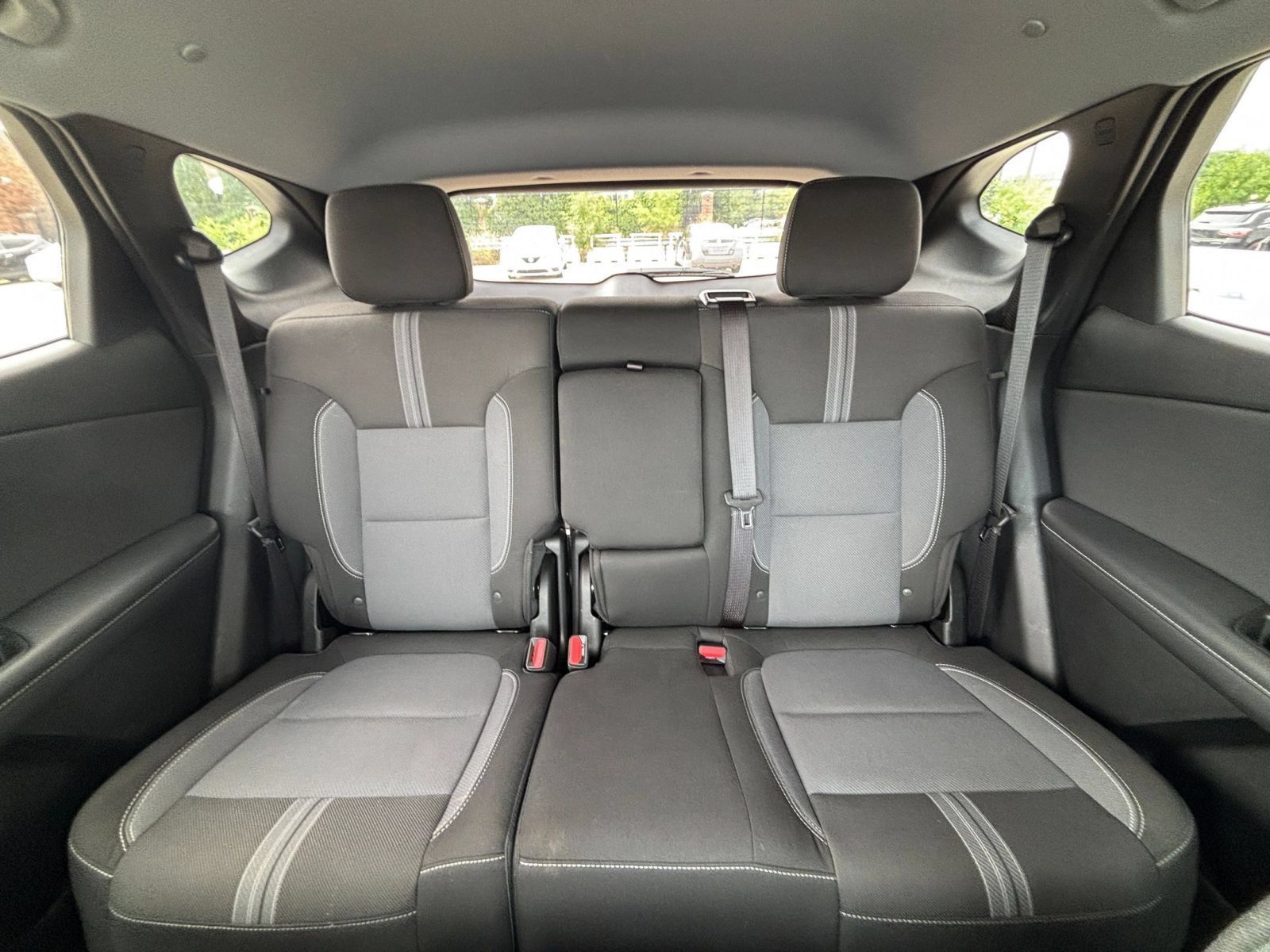 Used 2025 Chevrolet Blazer LT FWD image 38