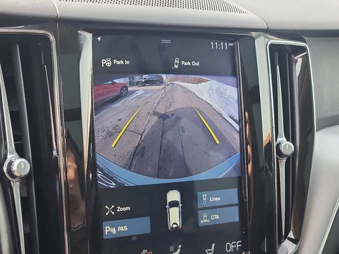 Used 2019 Volvo XC60 T5 Momentum image 19