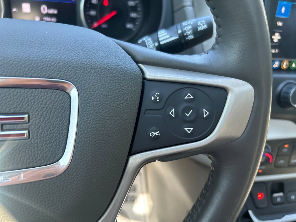 Used 2020 GMC Terrain Denali w/ Denali Premium Package AWD/4WD image 27