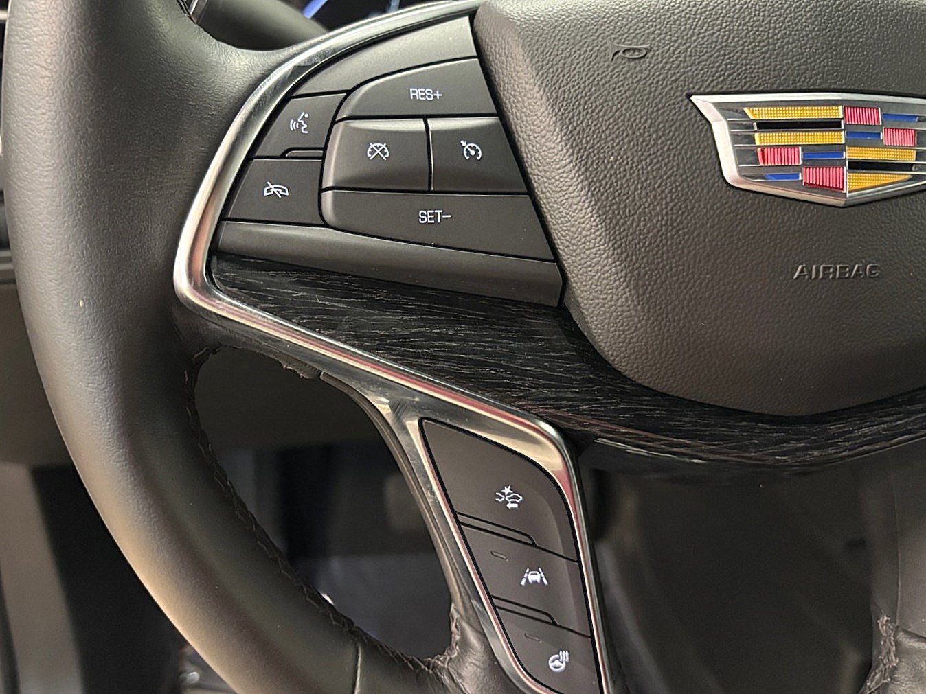 Used 2023 Cadillac XT5 Premium Luxury FWD image 35