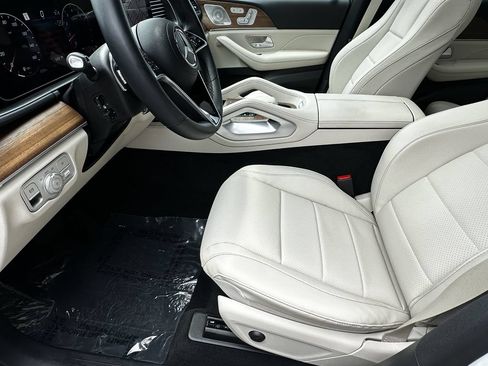 Certified 2025 Mercedes-Benz GLE 450 4MATIC w/ AMG Line Exterior image 10