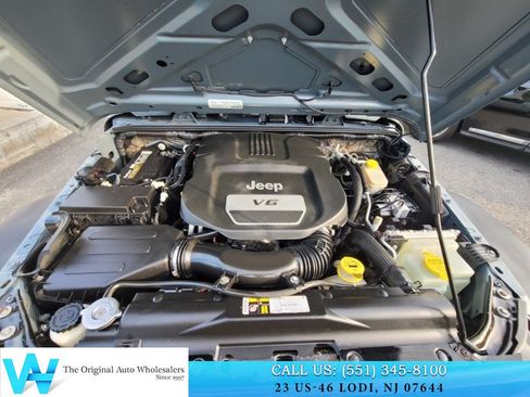 Used 2015 Jeep Wrangler Unlimited Sport w/ Dual Top Group AWD/4WD image 24
