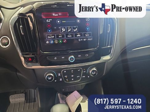 Used 2023 Chevrolet Traverse RS FWD image 10
