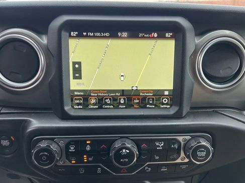 Used 2020 Jeep Gladiator Overland image 25