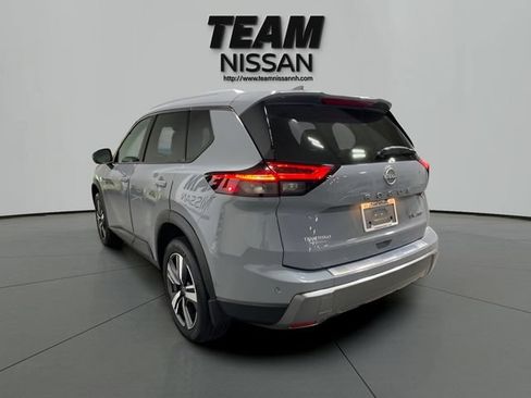 Certified 2024 Nissan Rogue SL w/ SL Premium Package AWD/4WD image 4