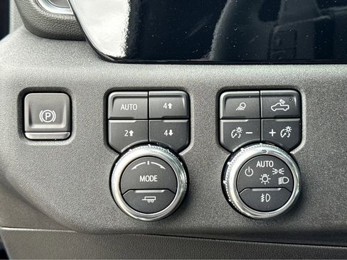 New 2026 GMC Sierra 1500 SLT w/ SLT Premium Plus Package image 10