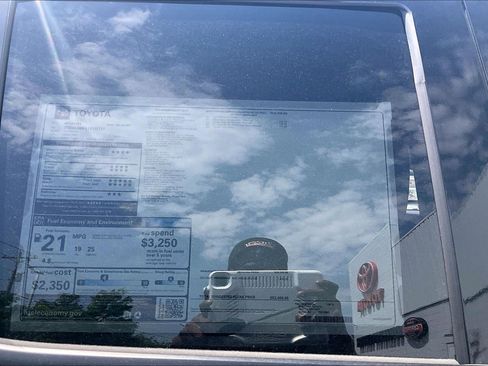 New 2026 Toyota 4Runner TRD Sport AWD/4WD image 18