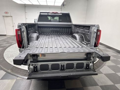 Certified 2025 GMC Sierra 2500 Denali w/ Denali Reserve Package AWD/4WD image 38