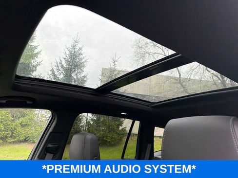 Used 2025 Cadillac XT6 Luxury AWD/4WD image 8