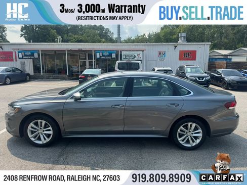 Used 2020 Volkswagen Passat 2.0T SE FWD image 2