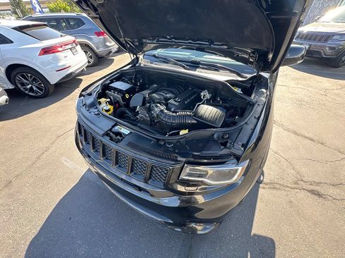 Used 2017 Jeep Grand Cherokee SRT AWD/4WD image 38
