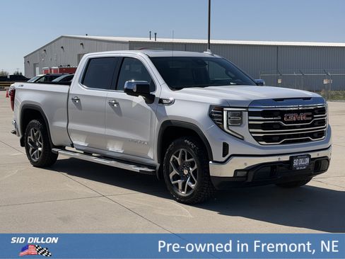 Used 2024 GMC Sierra 1500 SLT w/ SLT Premium Plus Package AWD/4WD image 2