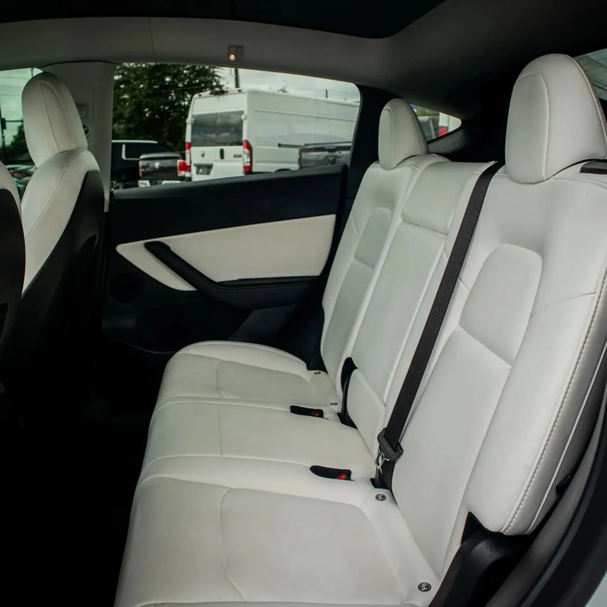Used 2022 Tesla Model Y Performance AWD/4WD image 30