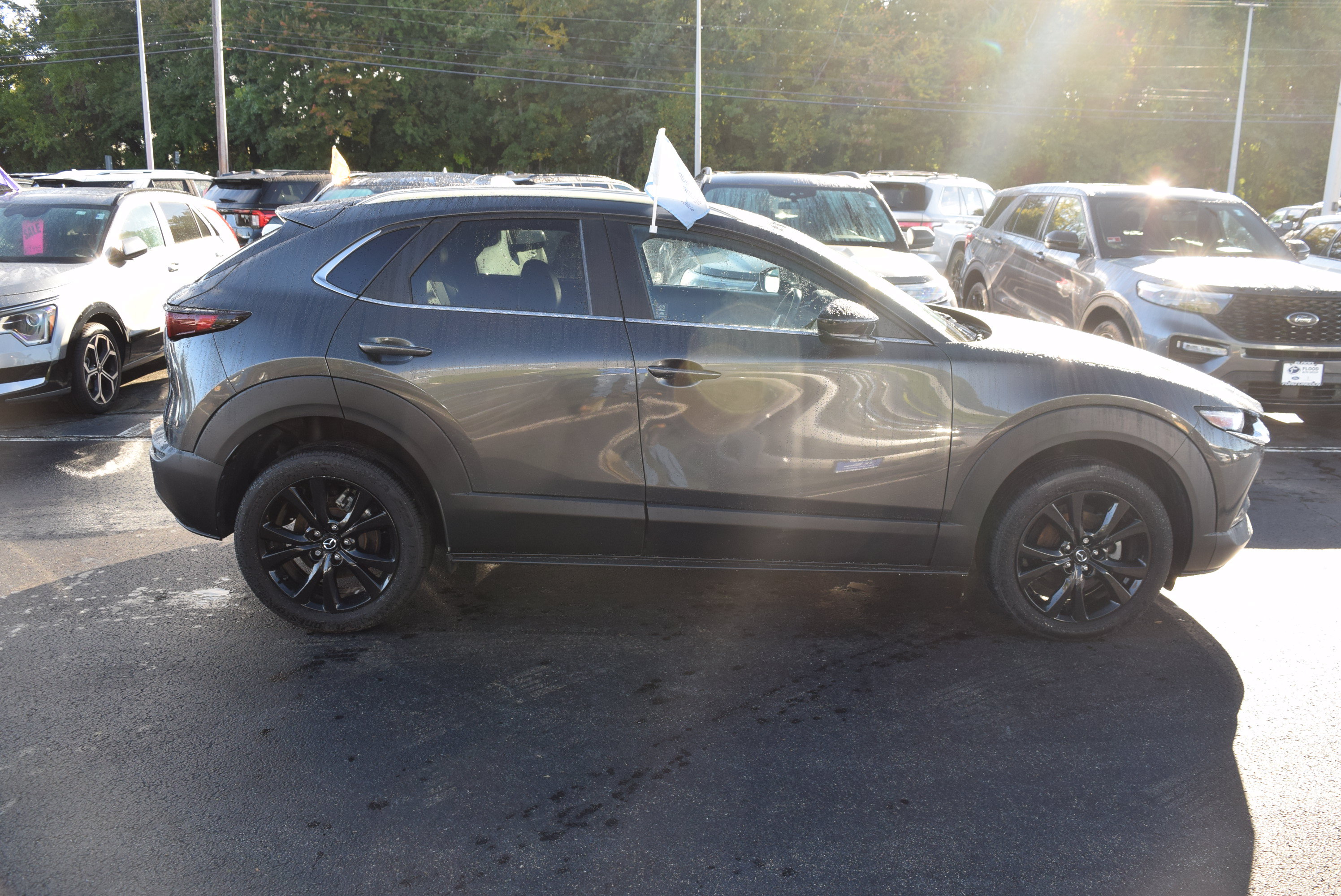 Used 2024 MAZDA CX-30 AWD 2.5 S w/ Select Sport Pkg image 3