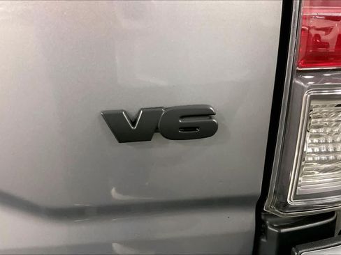 Used 2021 Toyota Tacoma TRD Off-Road w/ TRD Premium Off Road Package AWD/4WD image 10