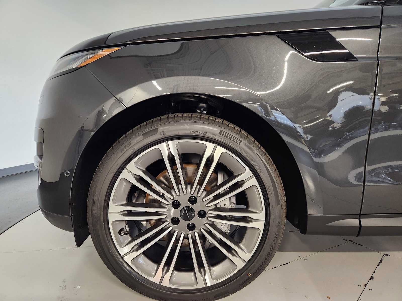 New 2026 Land Rover Range Rover Sport SE AWD/4WD image 11