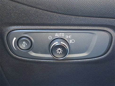 Certified 2023 Chevrolet Equinox LT image 23