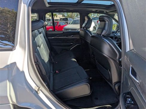 Used 2023 Jeep Grand Cherokee Overland w/ Adv Protech Group III image 15