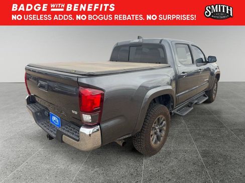 Used 2022 Toyota Tacoma SR5 image 7