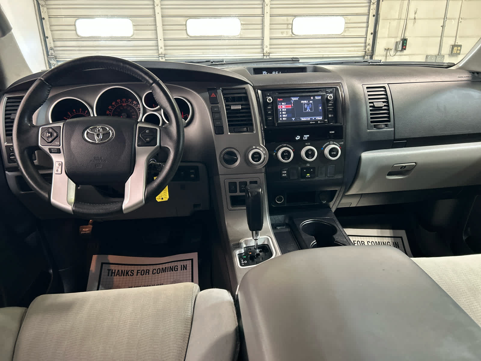 Used 2015 Toyota Sequoia SR5 AWD/4WD image 9