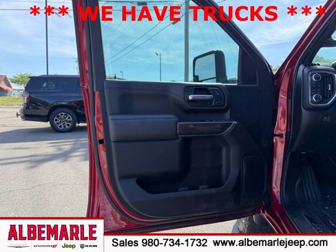 Used 2022 GMC Sierra 2500 AT4 AWD/4WD image 14