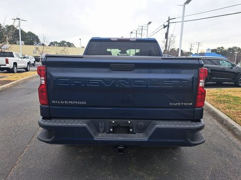 Used 2022 Chevrolet Silverado 1500 Custom w/ LPO, Dark Essentials Package image 9