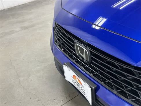 Used 2025 Honda Accord Sport image 29