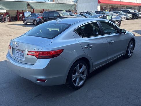 Used 2014 Acura ILX FWD image 4