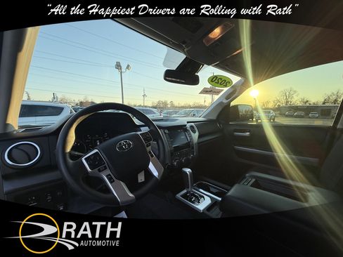 Used 2020 Toyota Tundra SR5 w/ SR5 Upgrade Package image 14