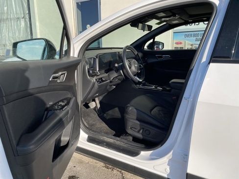 Certified 2023 Kia Sportage X-Line w/ X-Line Premium Package image 8