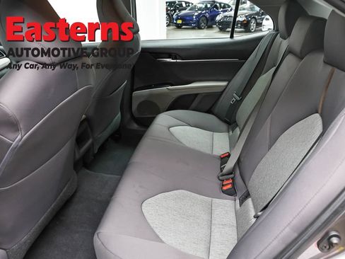 Used 2019 Toyota Camry LE FWD image 20