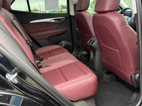 Used 2025 Buick Envision Sport Touring AWD/4WD image 11