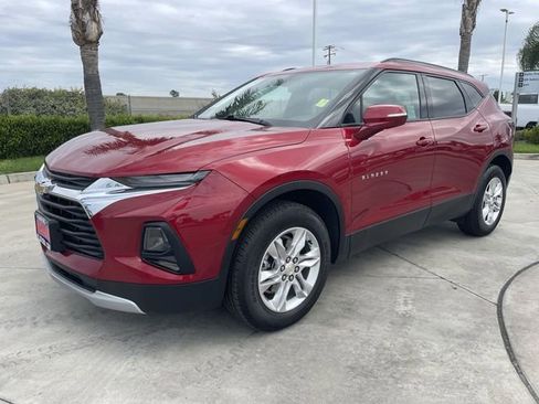 Used 2021 Chevrolet Blazer LT FWD image 1
