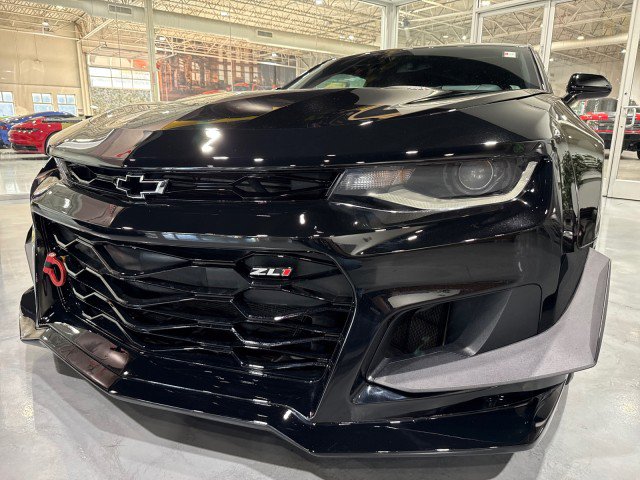 Used 2018 Chevrolet Camaro ZL1 RWD image 24