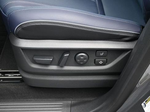 New 2026 INFINITI QX80 4WD image 12
