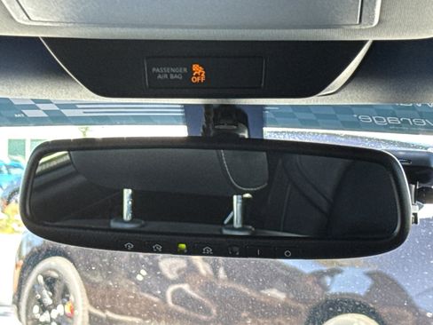 Used 2022 Nissan Pathfinder SL image 26