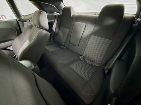 Used 2022 Dodge Challenger SXT image 22