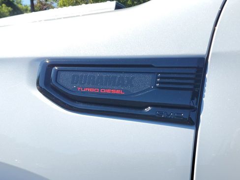 New 2026 GMC Sierra 1500 SLT w/ SLT Premium Package AWD/4WD image 13