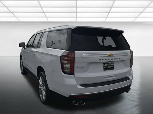Used 2021 Chevrolet Suburban High Country w/ Premium Package AWD/4WD image 9
