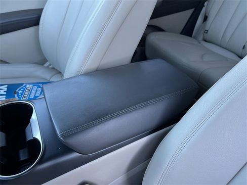 Used 2019 Lincoln Nautilus FWD image 19