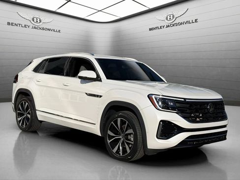 Used 2024 Volkswagen Atlas Cross Sport SEL Premium R-Line image 15