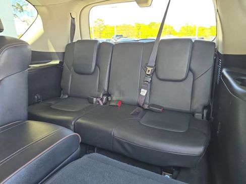 Used 2021 Nissan Armada Platinum w/ Captain's Chairs Package RWD image 11