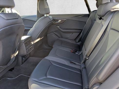 Used 2021 Audi Q8 Premium w/ Convenience Package image 19