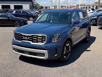 Used 2024 Kia Telluride S w/ S Sunroof Package
